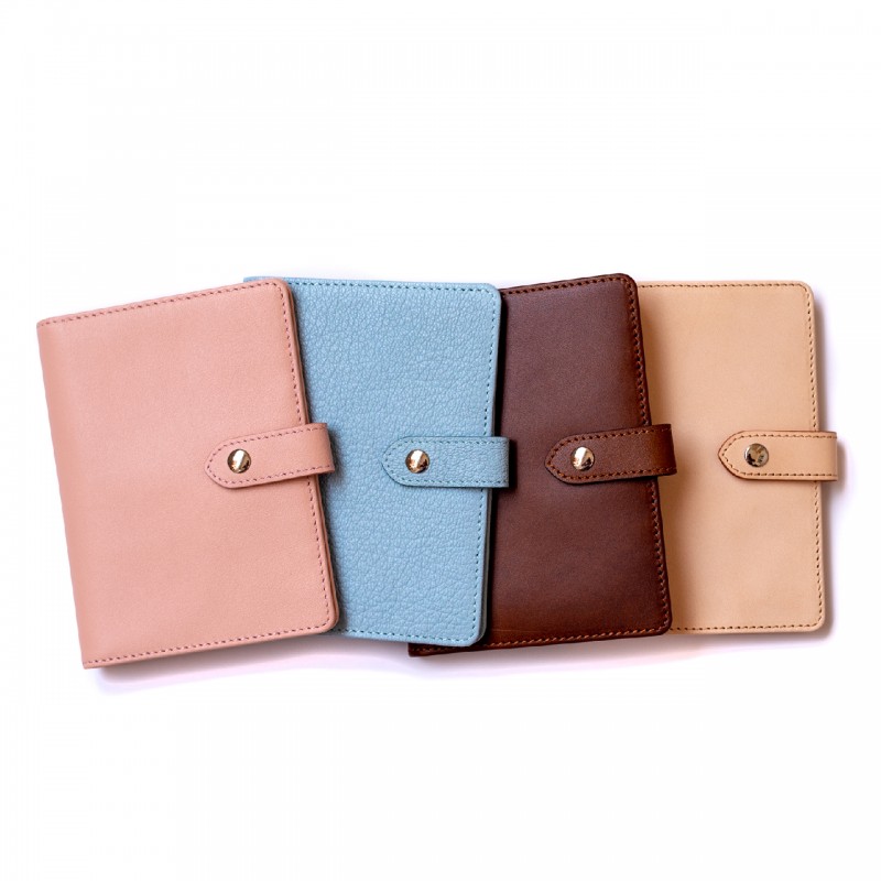 Vanessa passport holder